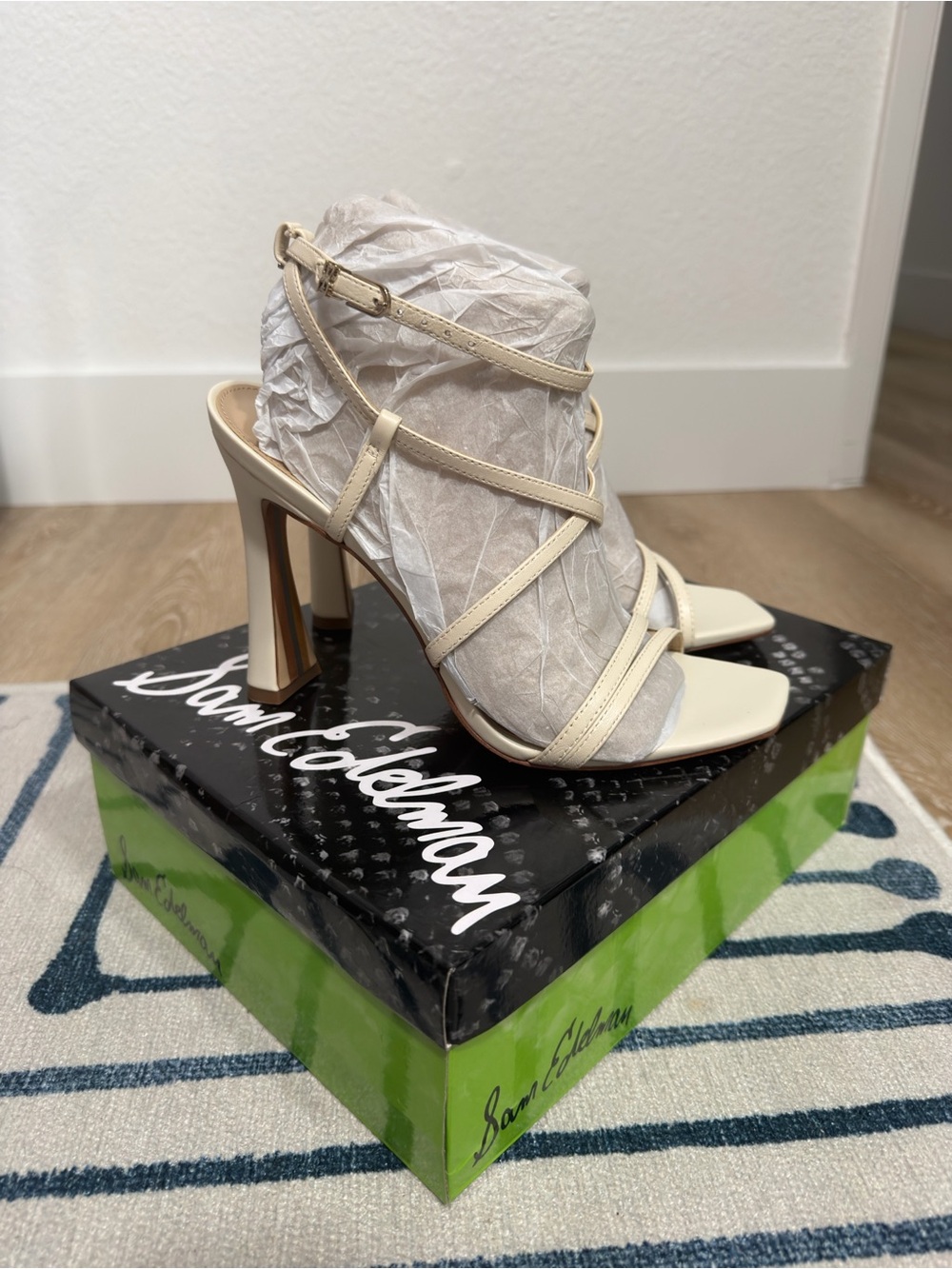 NEVER WORN: Sam Edelman Lilly Ivory Leathers 8.5 - Picture 2 of 7